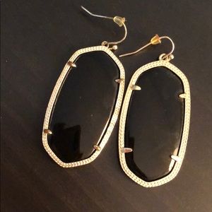 Kendra Scott black earrings